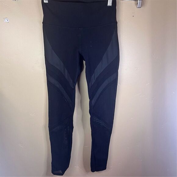 Alo Yoga Epic Mesh Women's High Waist Mesh Leggings Black Size Medium Activewear - Picture 1 of 8